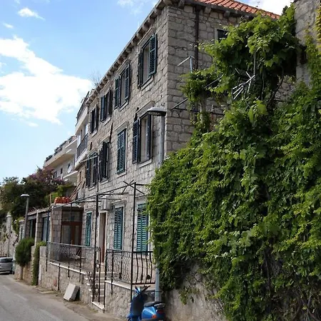 With A Parking Space - 9026 *