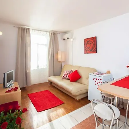 With A Parking Space - 9026 Ντουμπρόβνικ